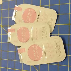 Voesh Mani Moments 3 Step Set Vitamin Recharge 3 pack Set